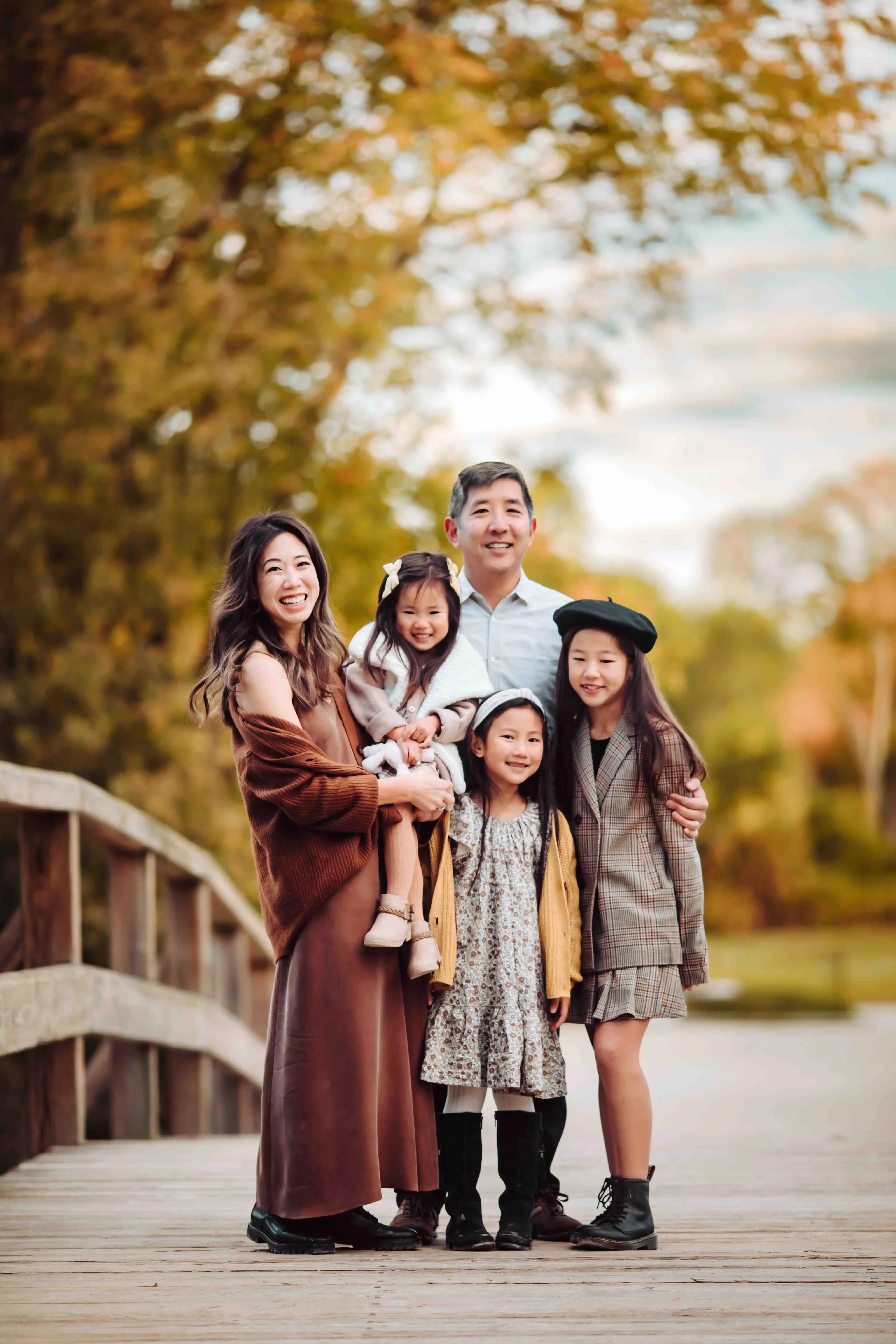 Capturing Beautiful Moments of the Family in a Fall Photoshoot